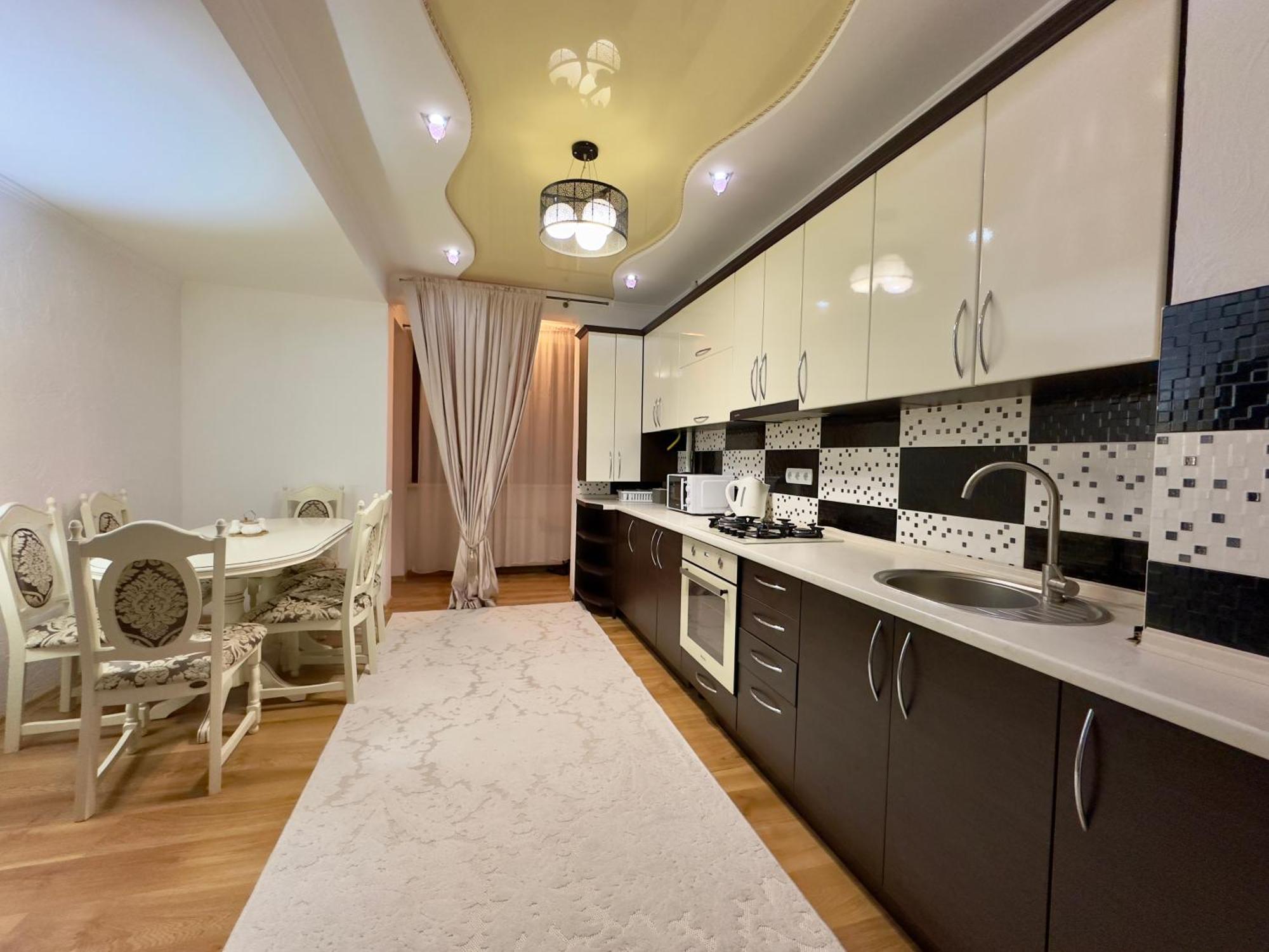 Bernardazzi Grand Hotel Chisinau Quarto foto