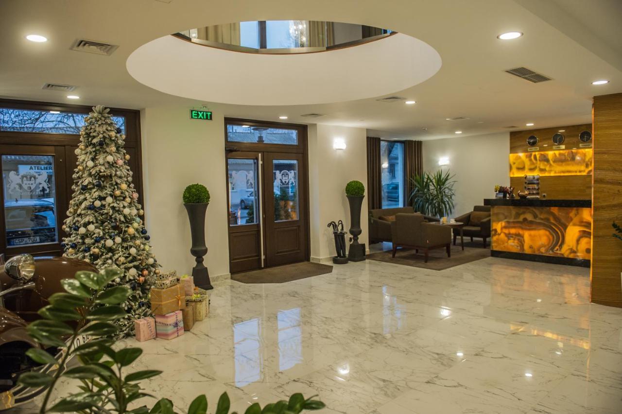 Bernardazzi Grand Hotel Chisinau Exterior foto